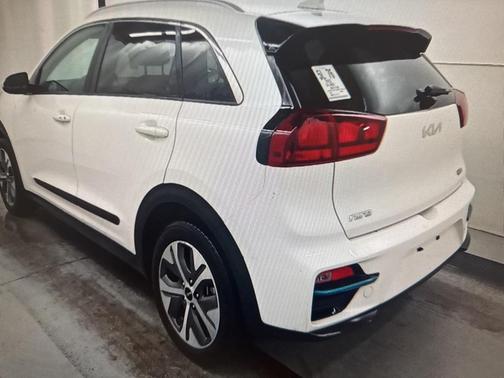 2022 Kia Niro EV EX