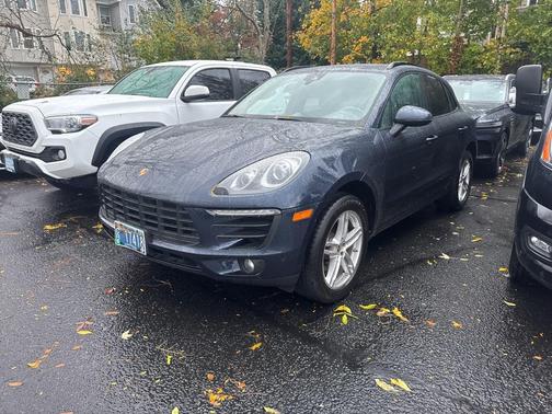 2017 Porsche Macan Base