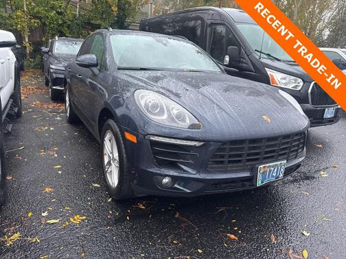 2017 Porsche Macan Base