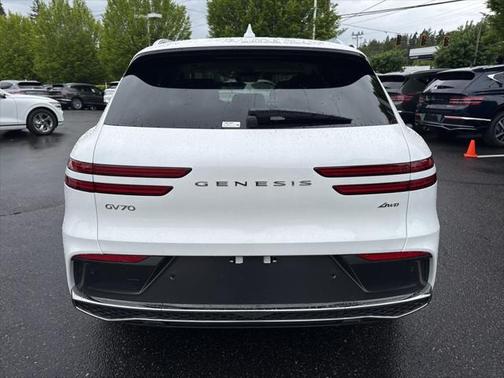 2026 Genesis GV70 2.5T Advanced