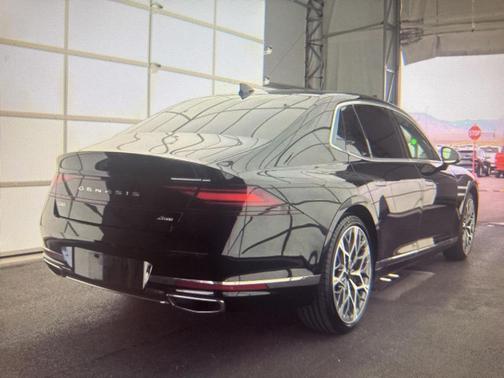 2024 Genesis G90 3.5T e-SC AWD