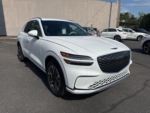2026 Genesis Electrified GV70 Standard