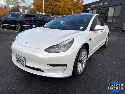 2022 Tesla Model 3 Long Range