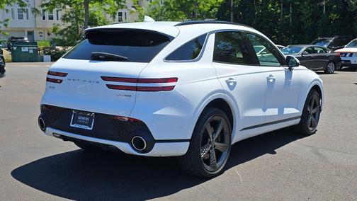 Alta White 2025 Genesis GV70 3.5T AWD Sport