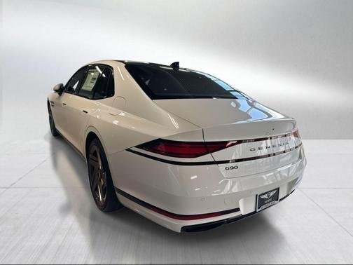 Uyuni White 2026 Genesis G90 3.5T E-SC Prestige Black AWD