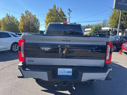2025 Ford F-350 Platinum