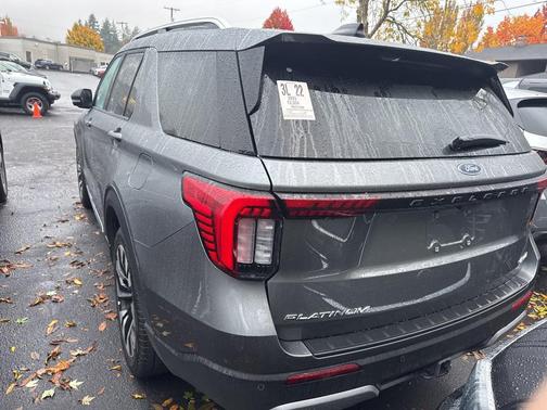 2025 Ford Explorer Platinum