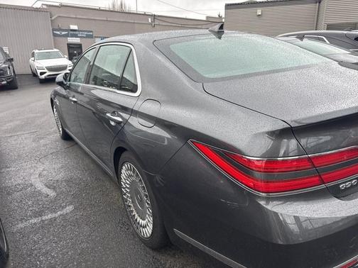 2022 Genesis G90 5.0 Ultimate