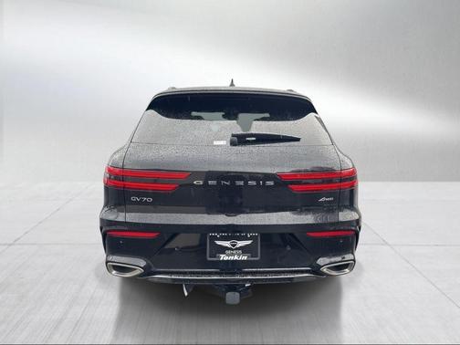 Vik Black 2026 Genesis GV70 2.5T Sport Prestige