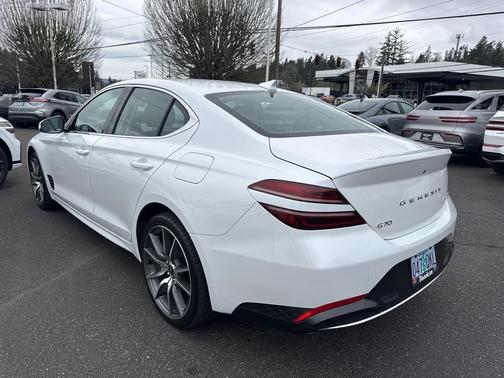 2023 Genesis G70 2.0T AWD