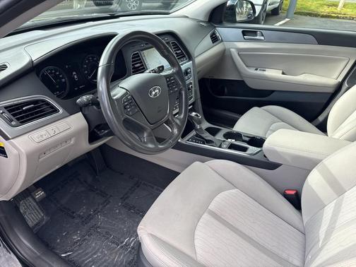 2016 Hyundai Sonata Plug-In Hybrid Base