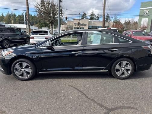 Black 2016 Hyundai Sonata Plug-In Hybrid Base