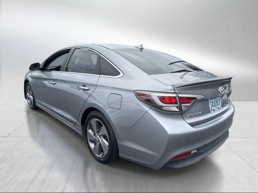 Pewter Gray Metallic 2016 Hyundai Sonata Plug-In Hybrid Limited