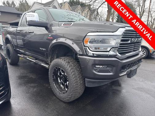 2024 RAM 2500 Laramie Crew Cab 4x4 6'4' Box