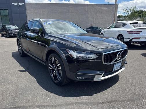 2018 Volvo V90 Cross Country T5