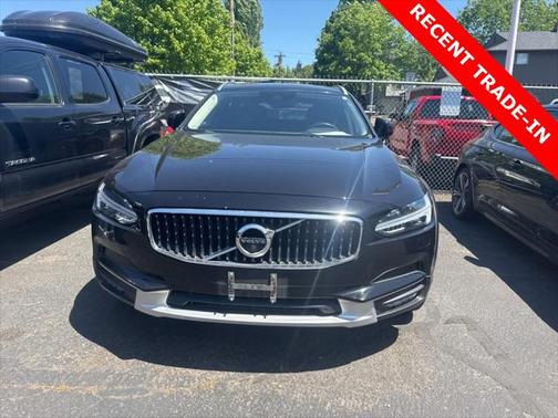 2018 Volvo V90 Cross Country T5