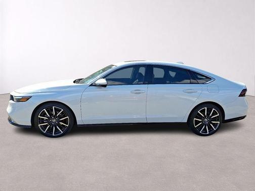 Platinum White Pearl 2024 Honda Accord Hybrid Touring