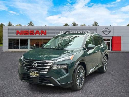 Obsidian Black 2026 Nissan Rogue Platinum