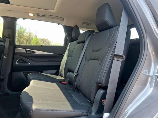 Graphite Shadow 2026 INFINITI QX60 Luxe