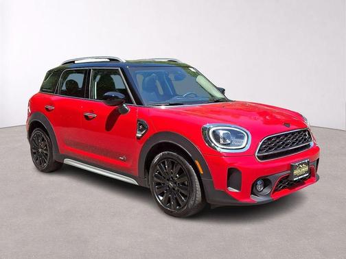 Chili Pepper Red 2024 MINI Countryman Cooper S ALL4