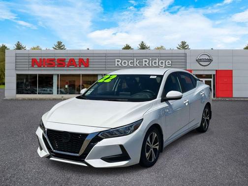 Cloud White 2022 Nissan Sentra SV