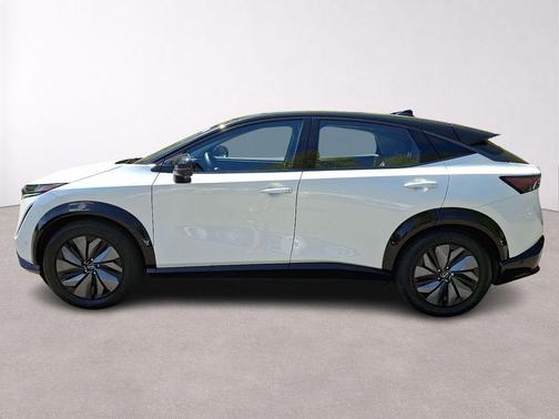 2t Wht Blk Roof 2024 Nissan ARIYA PLATINUM+