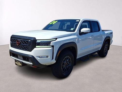 Glacier White 2024 Nissan Frontier PRO-4X