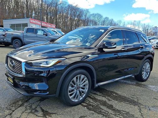2023 INFINITI QX50 Luxe