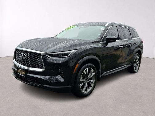 Mineral Black 2023 INFINITI QX60 Luxe