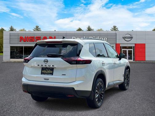 Everest White P 2026 Nissan Rogue Dark Armor