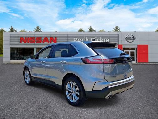Silver Metallic 2024 Ford Edge Titanium