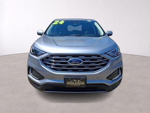 Silver Metallic 2024 Ford Edge Titanium