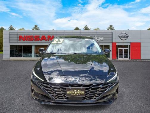 Onyx Black 2023 Hyundai ELANTRA Limited