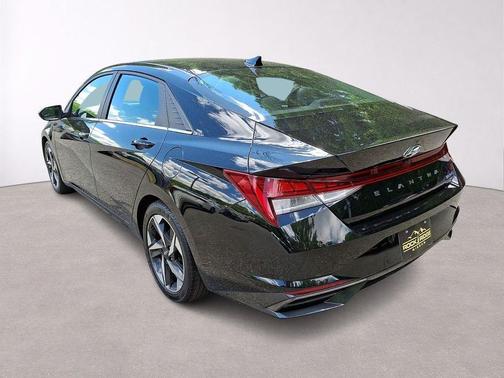 Onyx Black 2023 Hyundai ELANTRA Limited