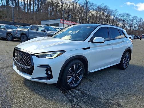 2023 INFINITI QX50 SPORT
