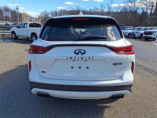 2023 INFINITI QX50 SPORT