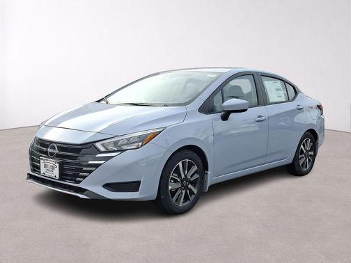 Gray Sky Pearl 2025 Nissan Versa 1.6 SV