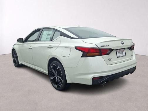 White 2025 Nissan Altima SR