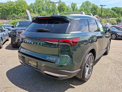 Deep Emerald 2027 INFINITI QX60 Luxe
