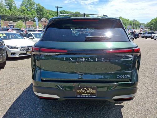 Deep Emerald 2027 INFINITI QX60 Luxe