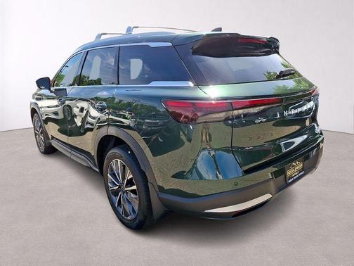 Deep Emerald 2027 INFINITI QX60 Luxe