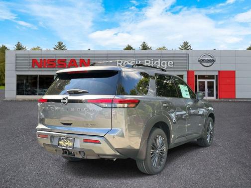 Gun Metallic 2026 Nissan Pathfinder SL