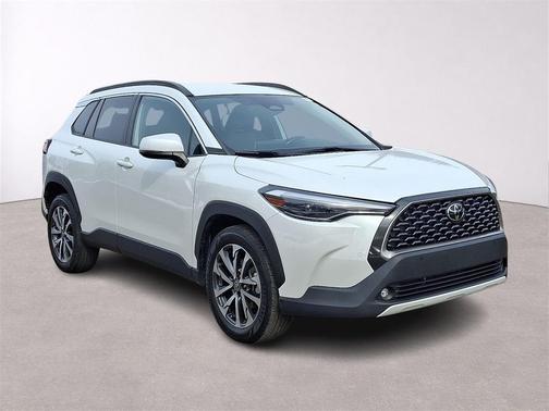 2023 Toyota Corolla Cross XLE