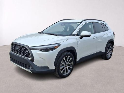 Pearl 2023 Toyota Corolla Cross XLE