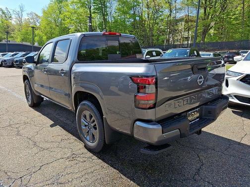 Gun Metallic 2026 Nissan Frontier SV