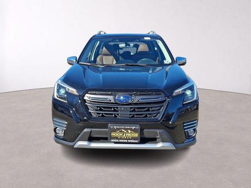 Crystal Black Silica 2022 Subaru Forester Touring