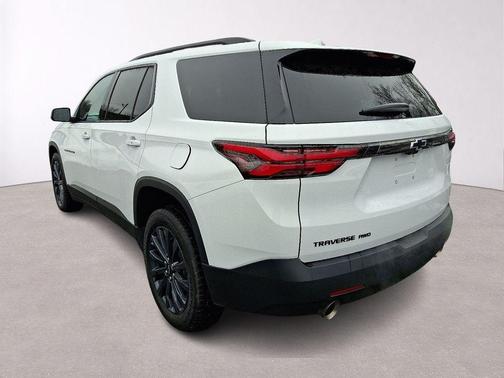 Summit White 2023 Chevrolet Traverse RS