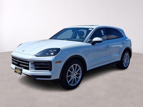 White 2024 Porsche Cayenne Base