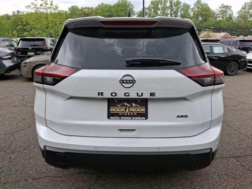 Everest White P 2026 Nissan Rogue Dark Armor