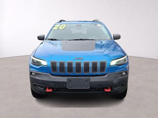 Hydro Blue Pearlcoat 2020 Jeep Cherokee Trailhawk